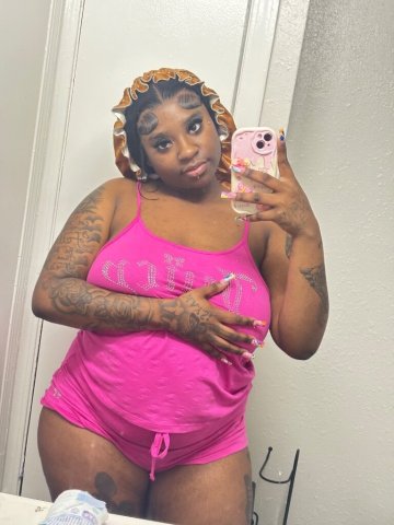 Cincinnati Female Escort — Upscale incalls & outcalls - 1