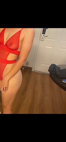 Palm Springs In-Calls Only (21) — 5'1 White Girl - 1