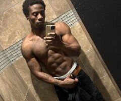 Ann Arbor escorts - FREAKY 😋 LATINA & CHOCOLATE KING 🍫🫦 DOMINANT DUO💦 🚗 INCALL/OUTCALL✅ WE ARE AVAILABLE 24/7‼💋