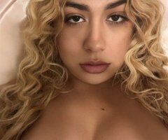 Seattle Thick Blonde Escort for Private Play - Image 6