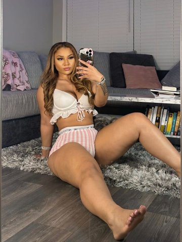 Bridgeport Party Girl (Greek Special) — Full Service, Oral & GFE - 1