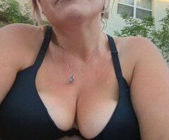 Curvy MILF with a healing touch (text-only) - Image 3
