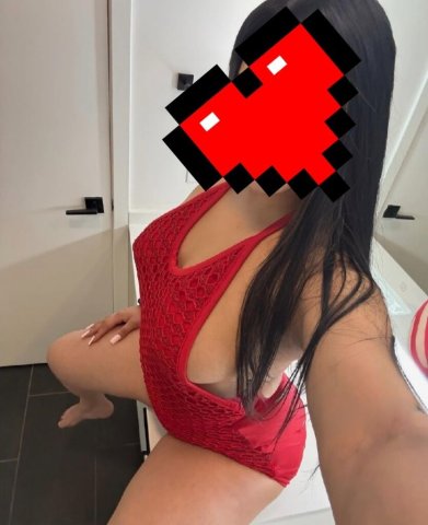 Latina Female Escort (San Mateo, CA) — Natural body, friendly vibe - 1