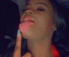 Springfield Female Escort — WHITE MEN ONLY (28) - Image 3
