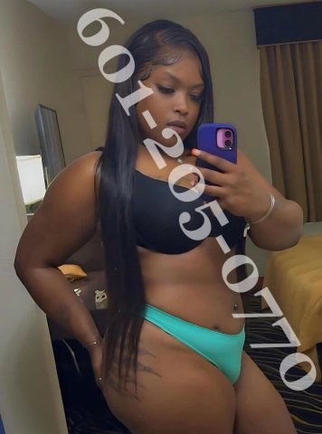 Kym in Vicksburg, MS — Female Escort for Flirty, Playful Company - 1
