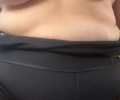 Sacramento Female Escort — oral service & car play - Image 2