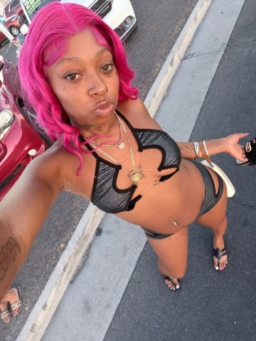Las Vegas Female Escort — Outcall/Incall + Deepthroat & Body Rubs - 1