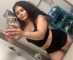 Petite Latina Babe (26) — Wichita Outcall Only - Image 2