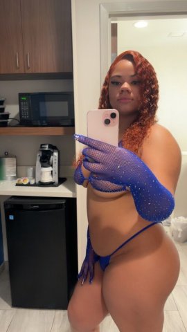 Minneapolis/St. Paul, MN Female Escort — non-rushed, drama-free dates - 1