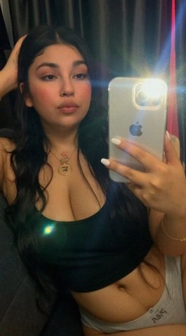 Tampa Female Escort — Facetime Shows ($40) for Incalls, Outcalls, or Car Dates (24) - 1