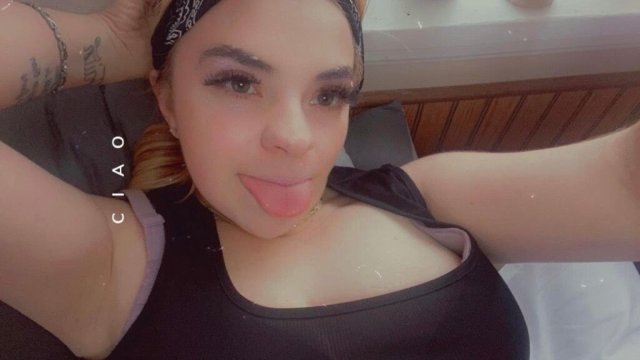 Remmy — Manhattan Kansas Snow Bunny Escort - 1