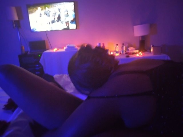 Erotic Masseuse & Maid Services - Private Sessions - 1