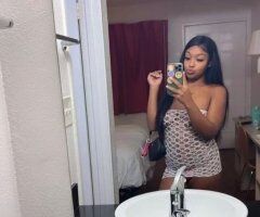 Essence in Modesto, CA — Curvy Female Escort for Sweet, Professional Dates - Image 4