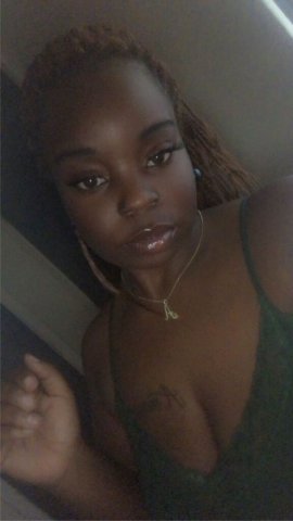 Birmingham Female Escort — 28yo Short, Chocolate, Thick - 1