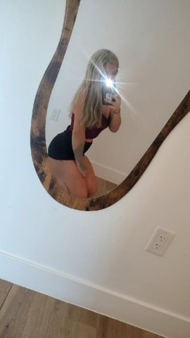 In-Call, Out, or Car Female Escort in Phoenix, AZ - 1