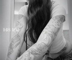 Milwaukee Female Escort — 5'4” Curvy 34C with Green Eyes - Image 2