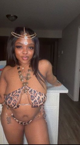 Luxury Outcalls  in Charlotte, NC — Discreet Escort - 1