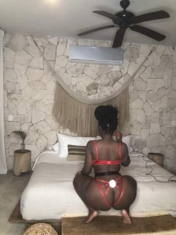 Huntsville, Alabama Water Play Escort — QV Special (FaceTime/Google Meet) - 1