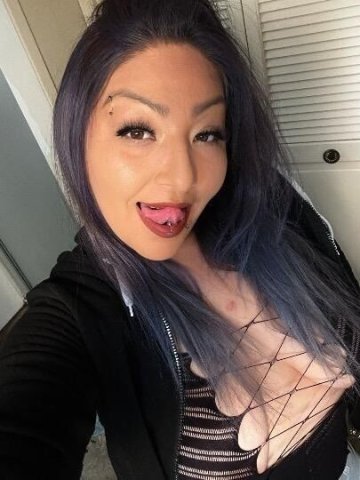 Omaha Female Escort — In-calls, outcalls & WAPP/throat goat - 1