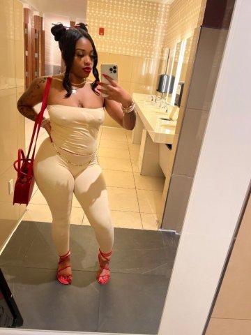 Denver Outcalls Only Female Escort — Massages (Outcall Deposit) - 1