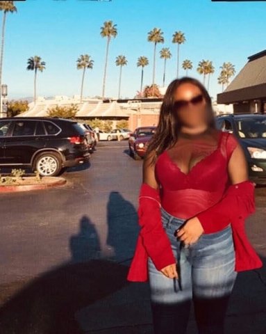 Aspen in Tucson, AZ — Busty escort with private incalls & outcalls - 1