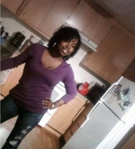 Chocolate Love — 34, 5'3 fun-size - 1