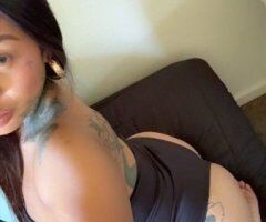 London — High Class Female Escort in Bismarck (Appointments Only) - Image 5
