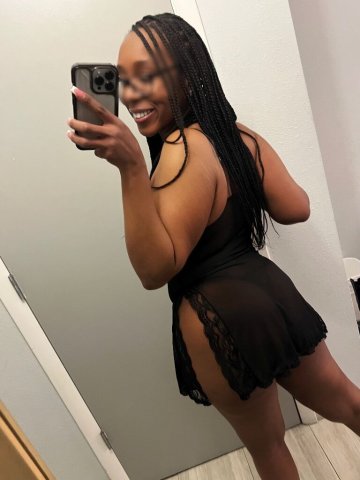 Norfolk Female Escort — Dinner & Casino Date Outings - 1