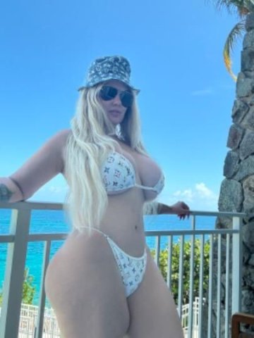 Blonde 34F Blonde Female Escort — Safe Clean Incall, No Deposit - 1