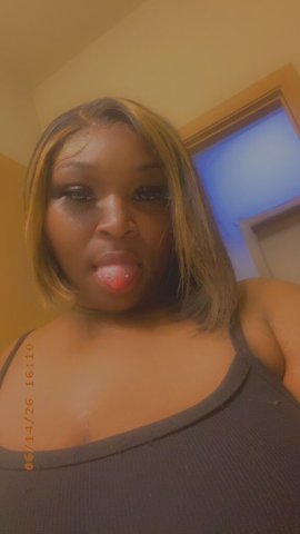 Milwaukee Female Escort for Outcalls, Fetish & Thick N Juicy - 1