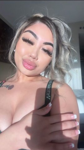 San Diego Petite & Sweet Filipina Companion — FaceTime Verification - 1