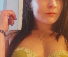 Eastern Connecticut escorts - Discreet Petite Escort for Respectful Gentlemen