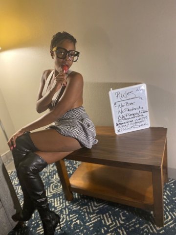 Miss Blossom — Nashville Female Escort for Entertainment & Dancing - 1