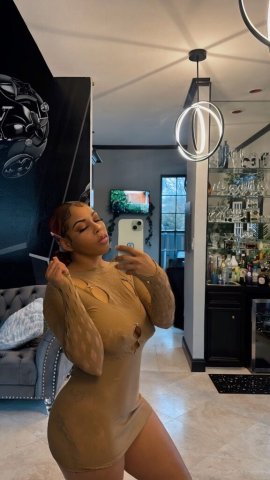 Puertorican & Mexican Curvy DD Escort for Upscale Facetime Shows - 1