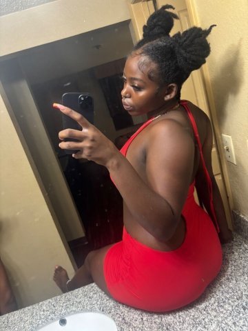 Northern Virginia Chocolate-Theme Female Escort — GF, cosplay & travel dates - 1