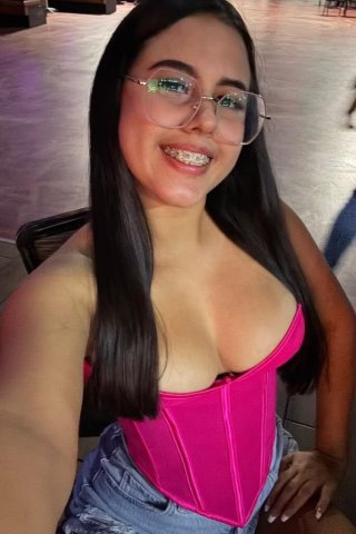 Chica tímida en Savannah (28) — servicios Bbj y masaje nuruj - 1
