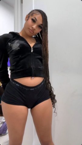 San Fernando Valley Independent Escort — Home or Hotel Service (24/7) - 1