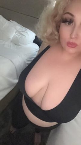 Full-Figured Bombshell Escort in Bend, OR — New Here - 1