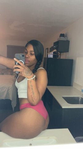 Outcalls Available — 21 Curvy Body Female Escort in Shreveport - 1