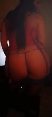 Everett Female Escort Specials — No-Deposit Early Bird Sessions - 1