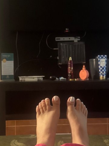 Lexington, Kentucky Cuban Female Escort - 1