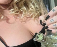 San Diego MILF GFE with Foot Worship & Race Play - Image 4