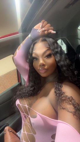 Raleigh-Durham Female Escort — Bubble butt, gloryhole, two guys at once - 1