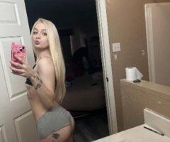 Petite Blonde Female Escort in Jonesboro, AR - Image 3