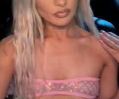 Petite Blonde Female Escort in Jonesboro, AR - Image 4