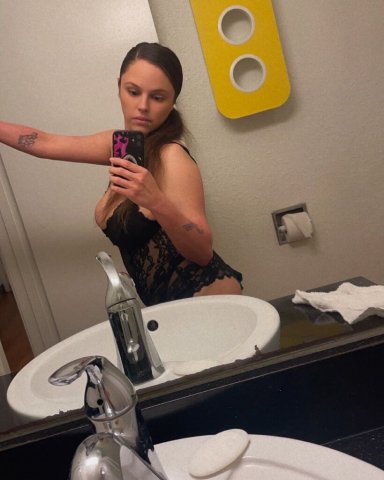Concord Female Escort — Upscale discreet provider, serious callers only - 1