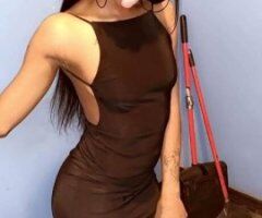 Little Rock escorts - Little Rock Female Escort — Slim-Thick 5'3