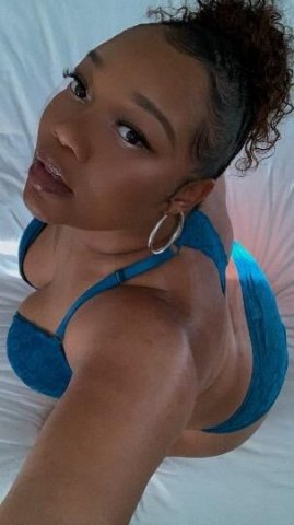 Chico, CA Female Escort — In-calls & outcalls (safe only) - 1