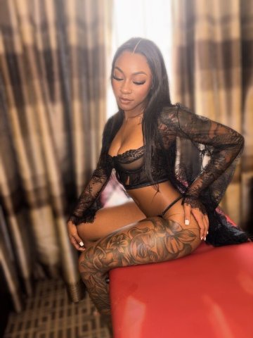Koko (5'0) Brown-Skinned Escort — Safe, Upscale & Discreet - 1