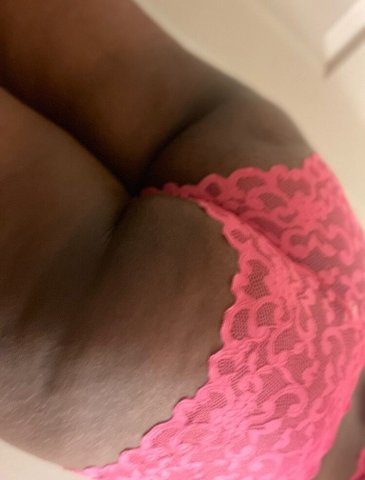 Phoenix, AZ Female Escort — Available Now - 1